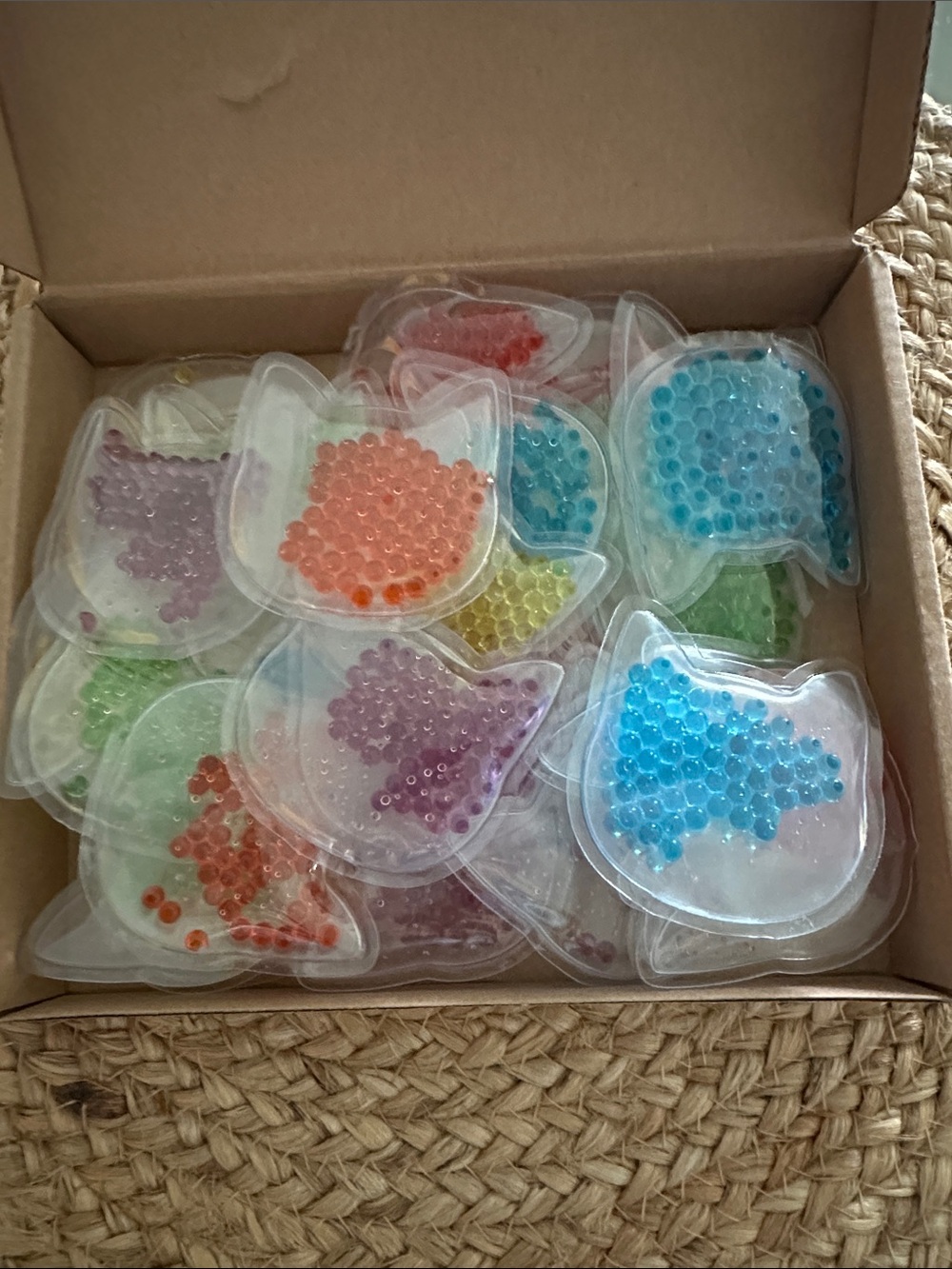 Reusable Cat-Shaped Gel Bead Cool/Heat Packs - Blue, Purple, Orange, Green